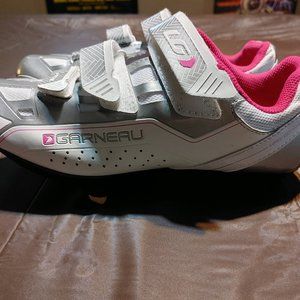 Womens Louis Garneau cycling shoes